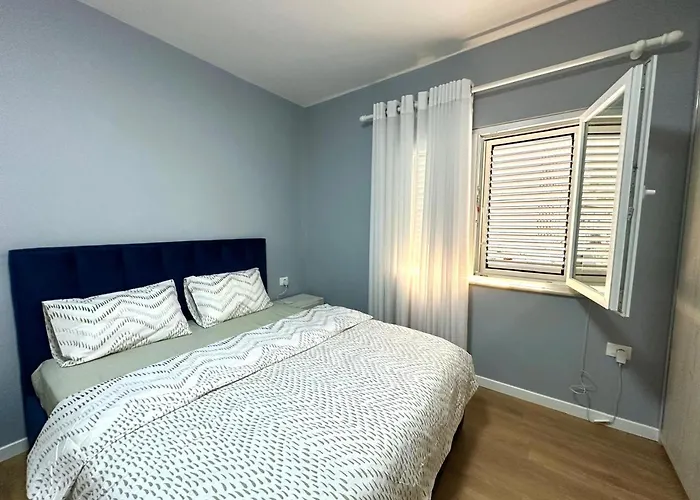 Ledia\'S Apartment