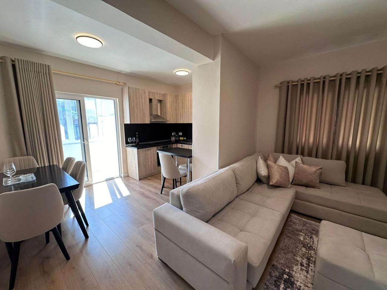 Ledia's Apartment *