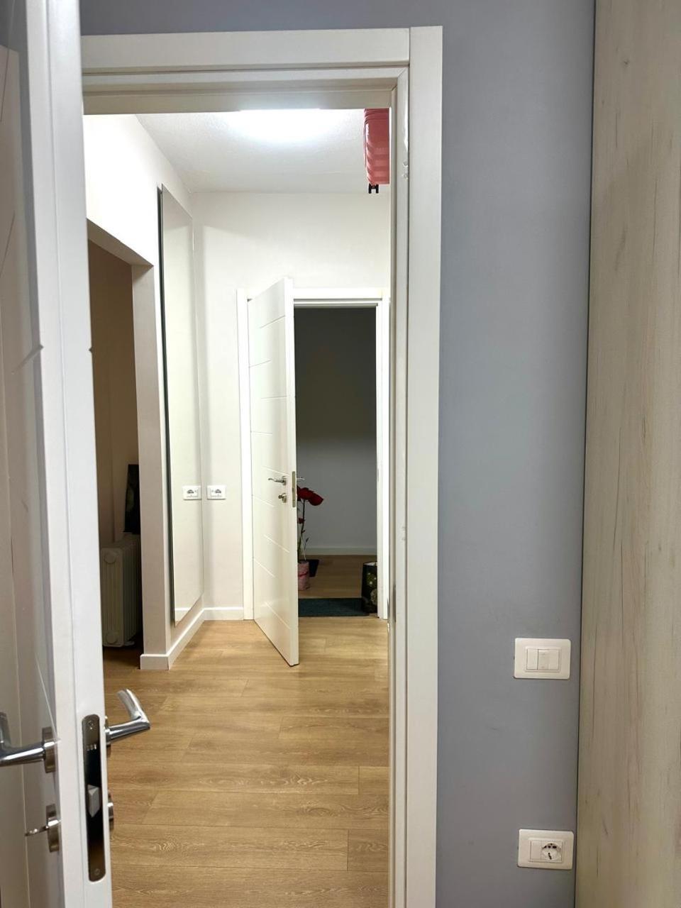 Apartment Ledia's